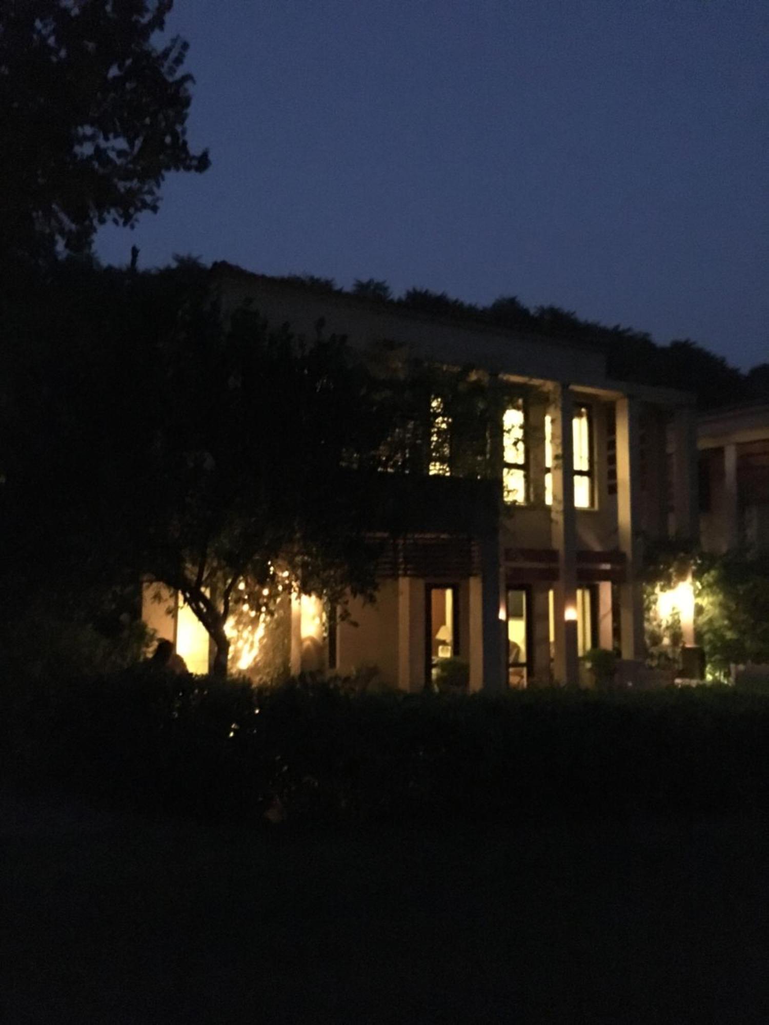 مانيسار Villa At Tarudhan Valley Golf Resort المظهر الخارجي الصورة